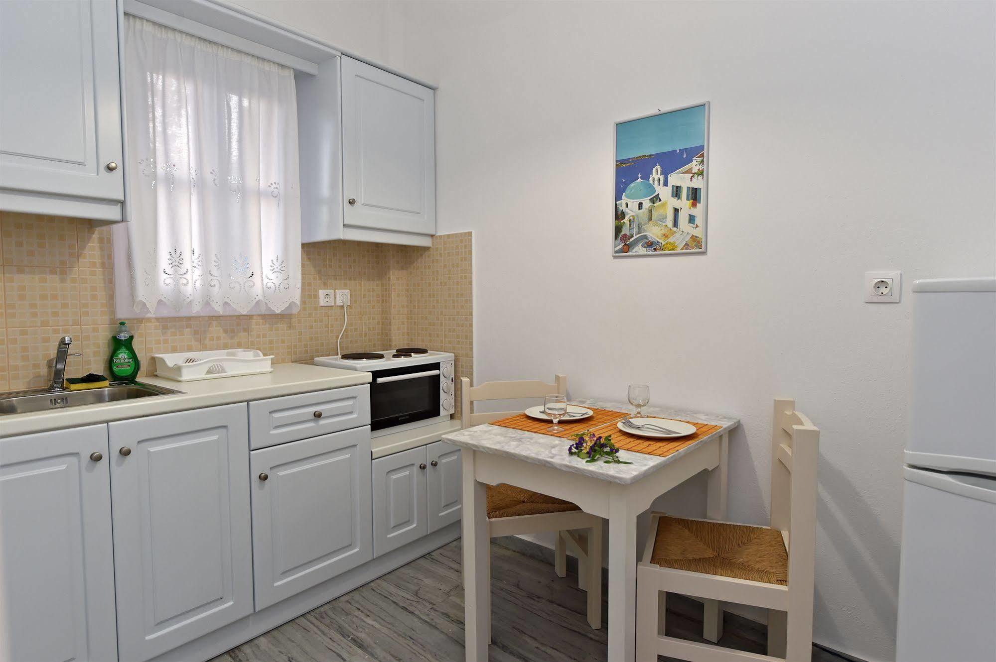 Apartments Tarsa Дриос Екстериор снимка